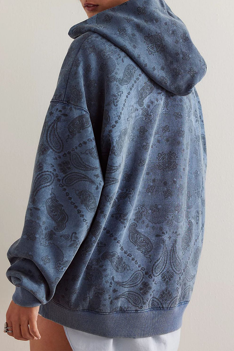 Henriette | Casual Street Flowers hoodie with snakeskin print and leopard pockets