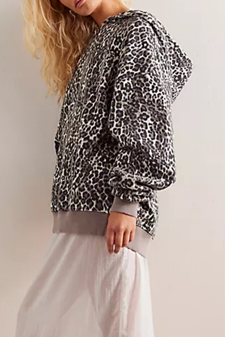 Henriette | Casual Street Flowers hoodie with snakeskin print and leopard pockets