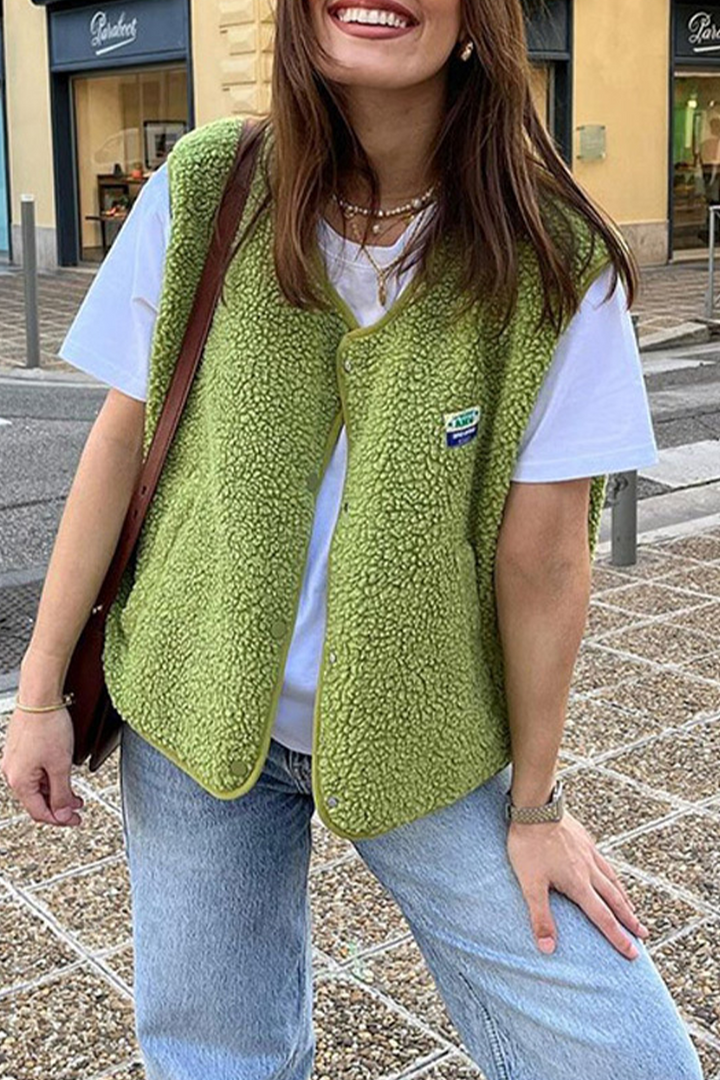 Holly | Casual street pocket buttons, fluffy O-neck vests