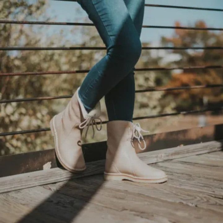 Nayla | Fashionable and supportive orthopedic boots