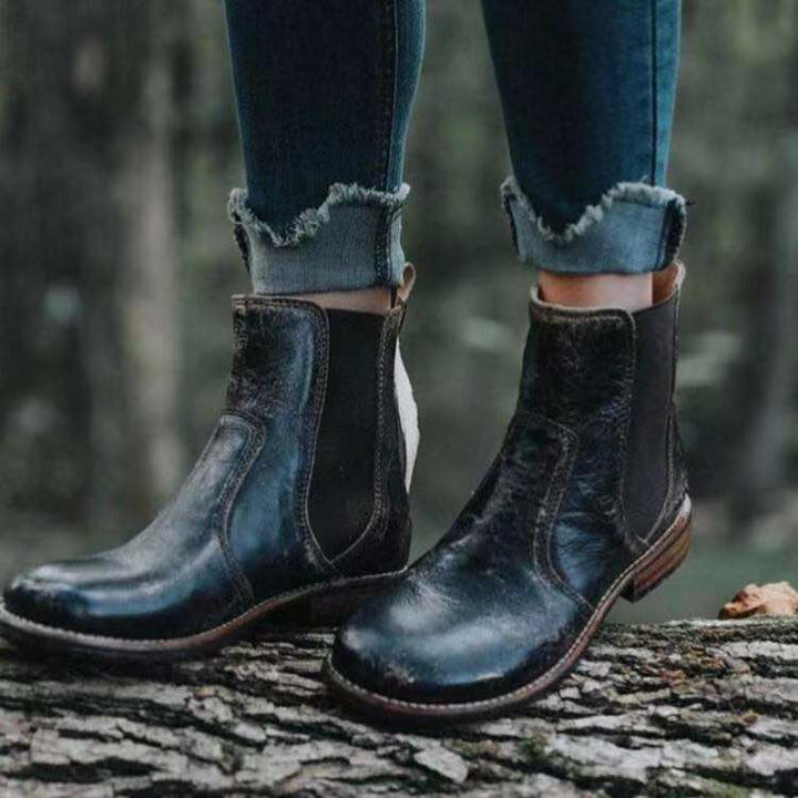 Vera | Modern and supportive orthopedic boots