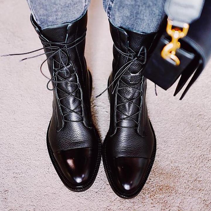 Teresa | Fashionable orthopedic support boots.