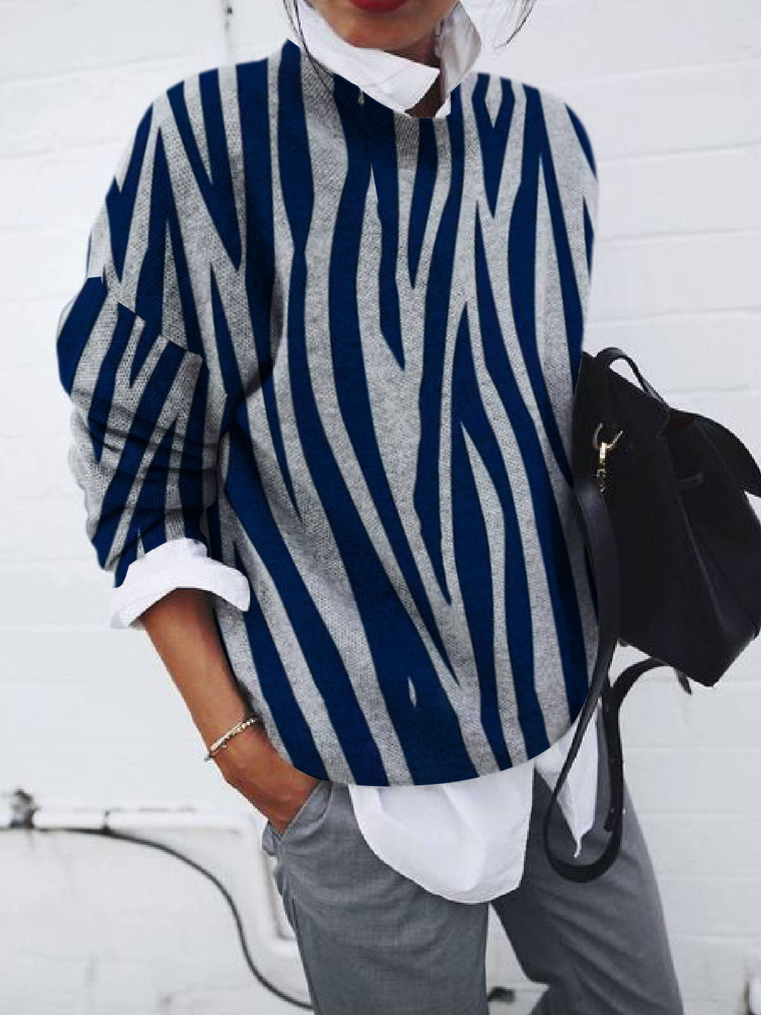 Yolante | Modern and comfortable sweater