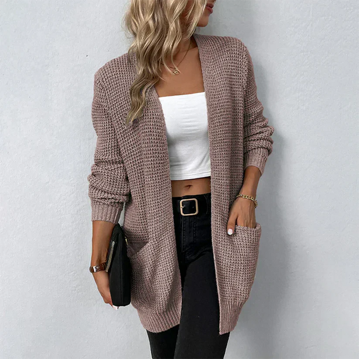 Aafke | Gabbyó Relaxed and timeless cardigan