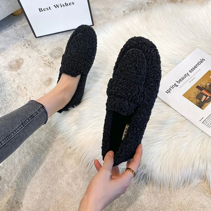Clara® | Cozy Slippers