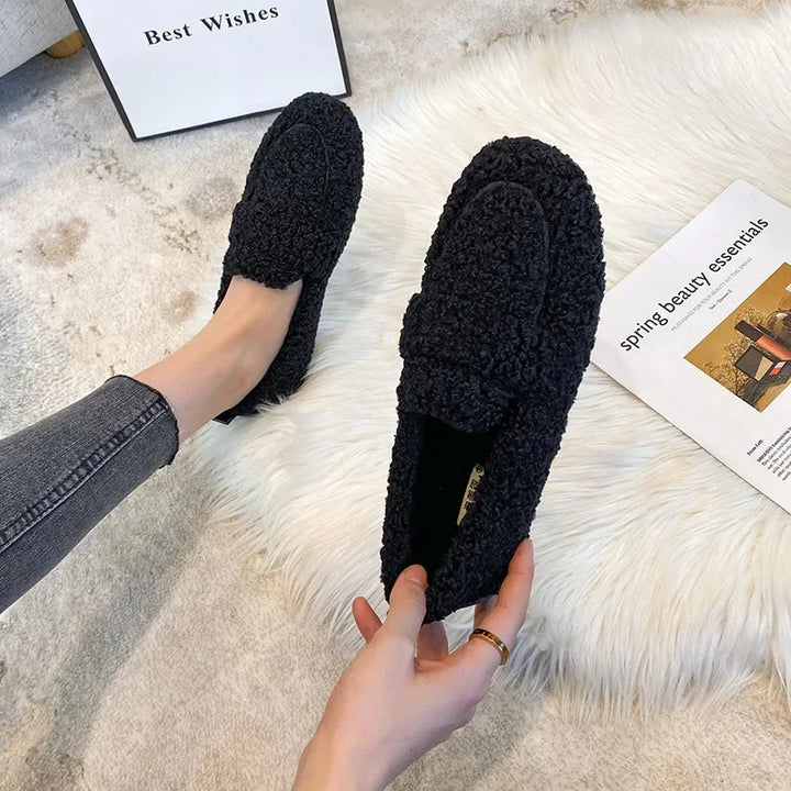 Clara® | Cozy Slippers