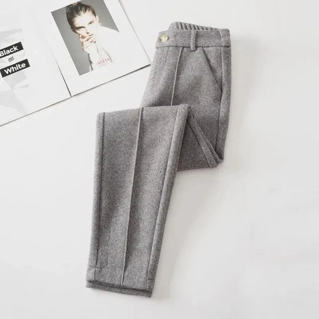 Esmeralda® | Modern Summer Trousers Made Of Wool