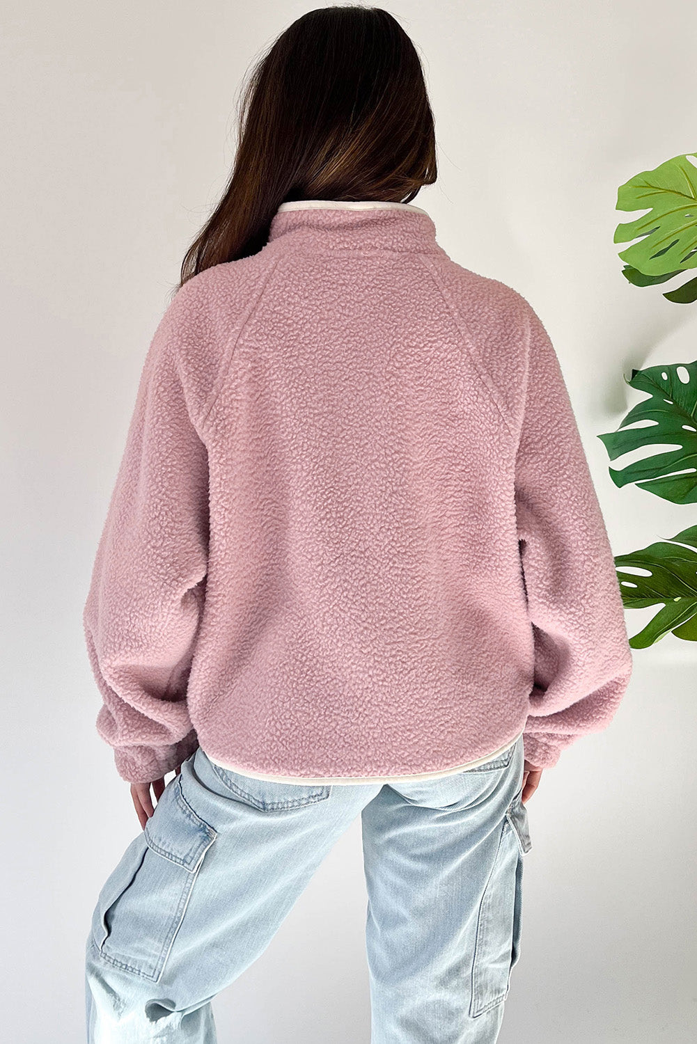 Natalia | Long-sleeved sweatshirt with a half-length snap fastening and side slit pockets