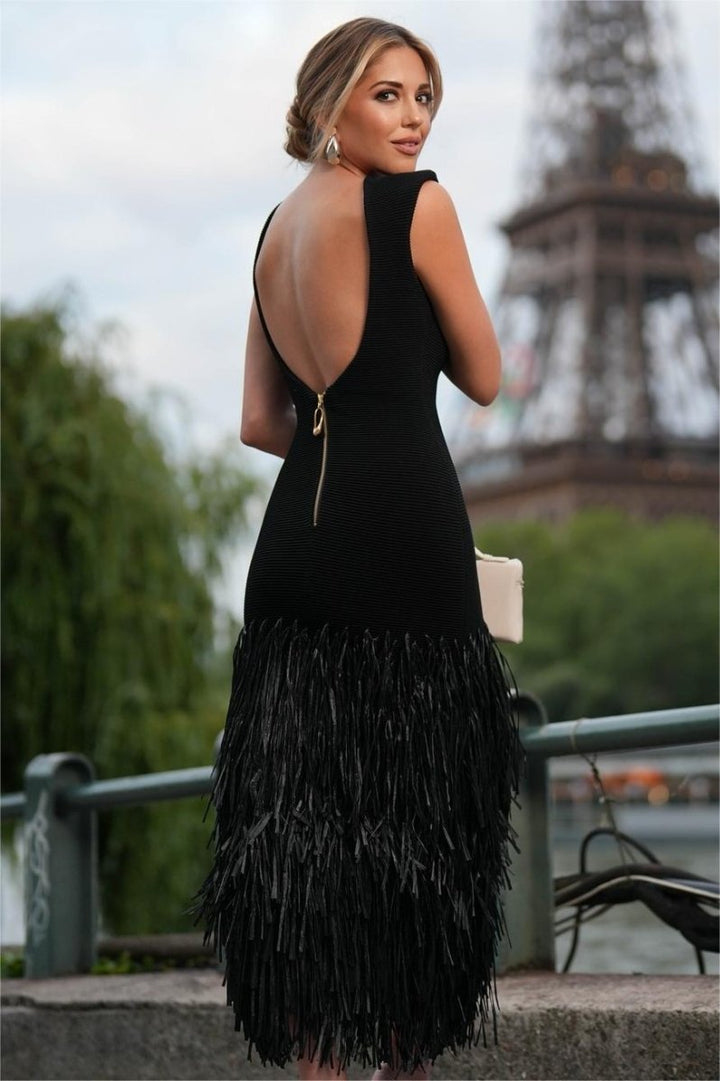 Wendy® | Backless Midi Dress In Knitted Fabric With Tassels