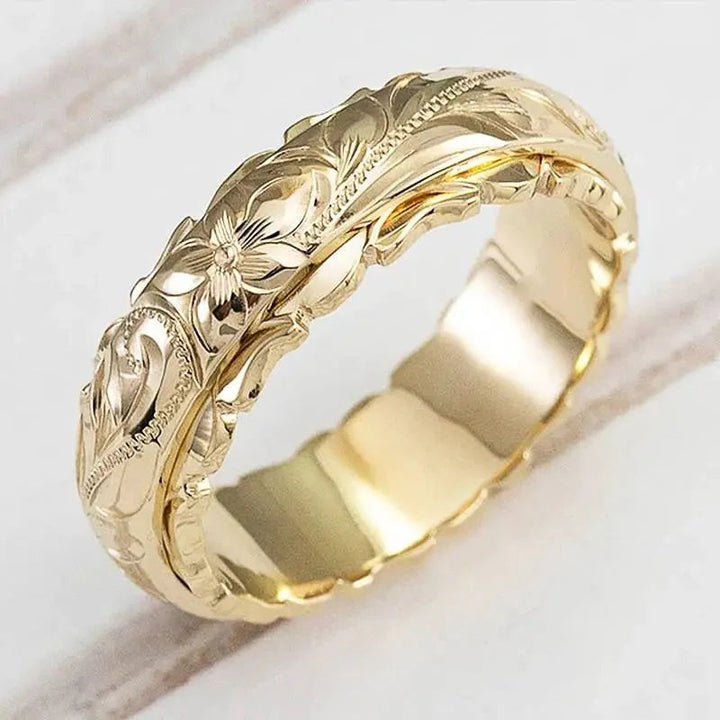 Sienna™ | Intricate Floral Engraved Ring