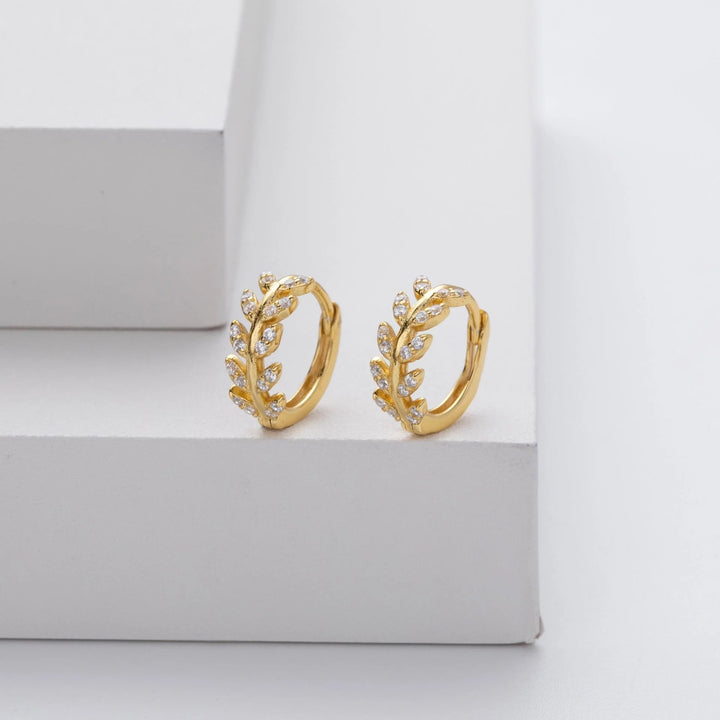 Kayla™ | Leaf-Shaped Hoop Earrings