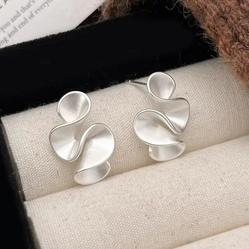 Brooklynn™ | Twisted Sculptural Clip-On Earrings