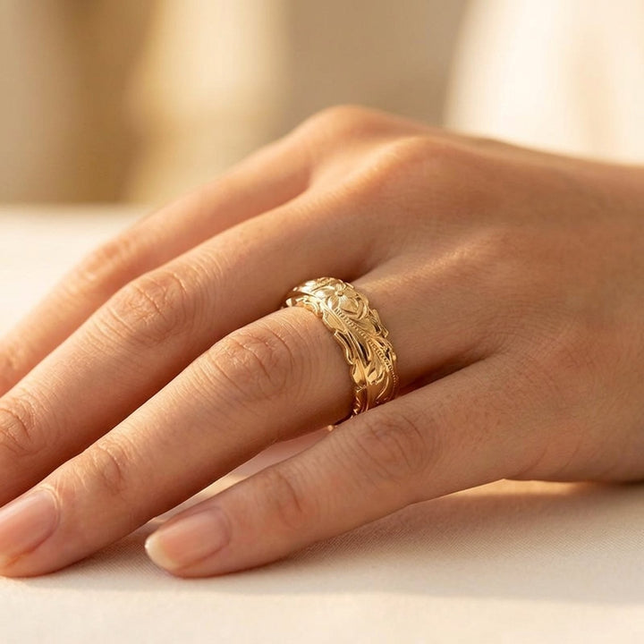 Sienna™ | Intricate Floral Engraved Ring