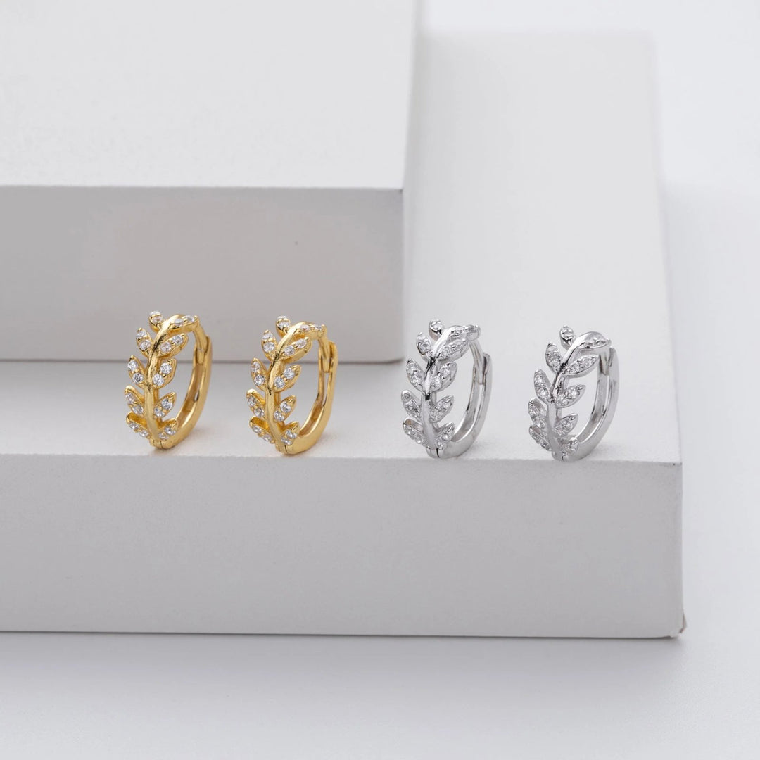 Kayla™ | Leaf-Shaped Hoop Earrings