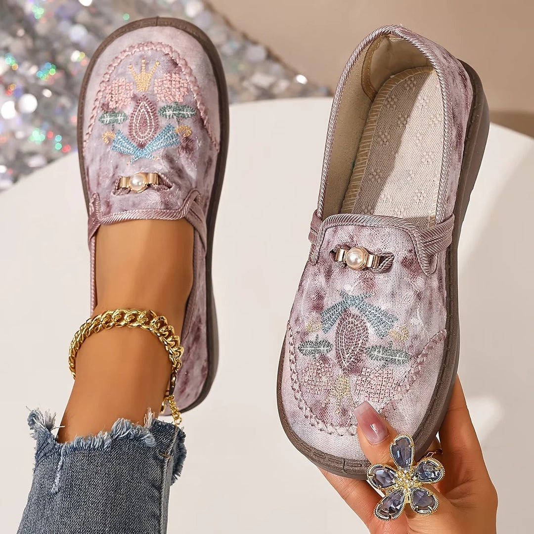 Chloe™ | Lightweight Cushioned Sport Sneakers