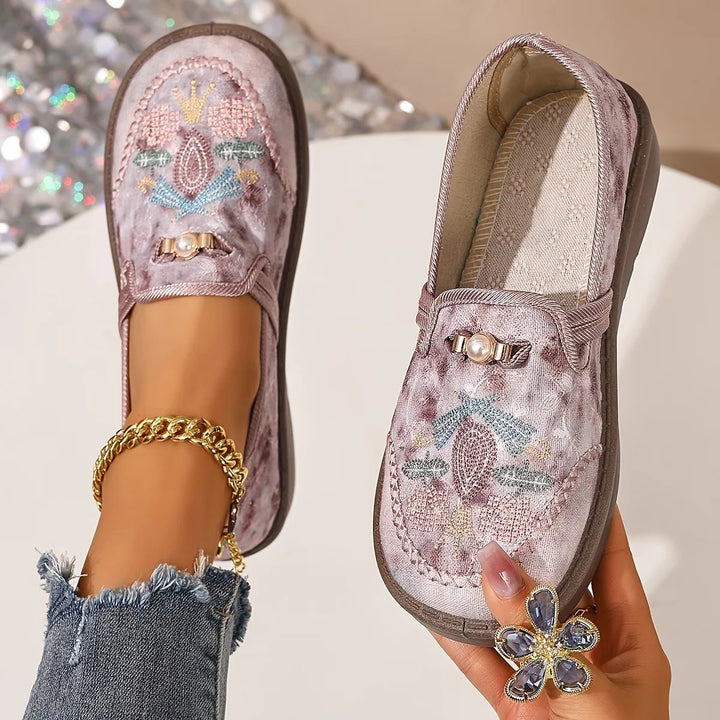 Chloe™ | Lightweight Cushioned Sport Sneakers