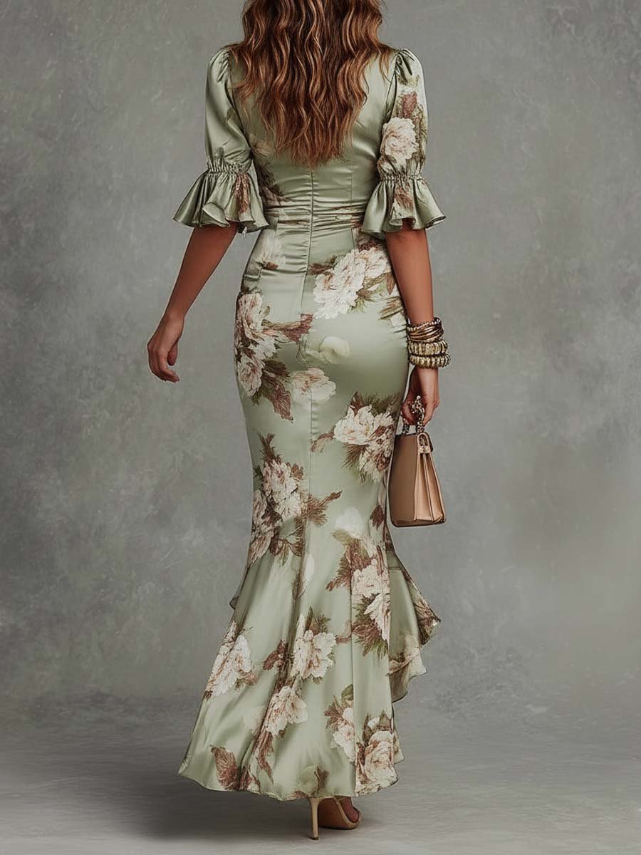 Liliana™ | Deep V-Neck Ruched Floral Dress