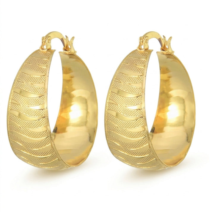 Lila™ | Elegant Textured Gold Hoop Earrings