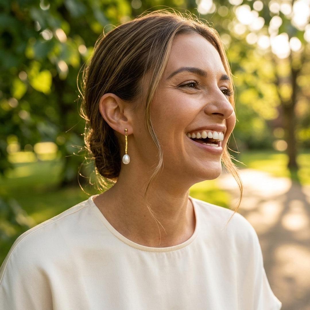 Julianna™ | Elegant Droplet Pearl Earrings