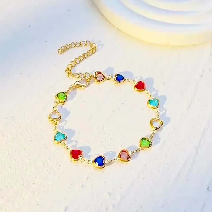 Lilly™ | Heart-Shaped Colorful Chain Bracelet